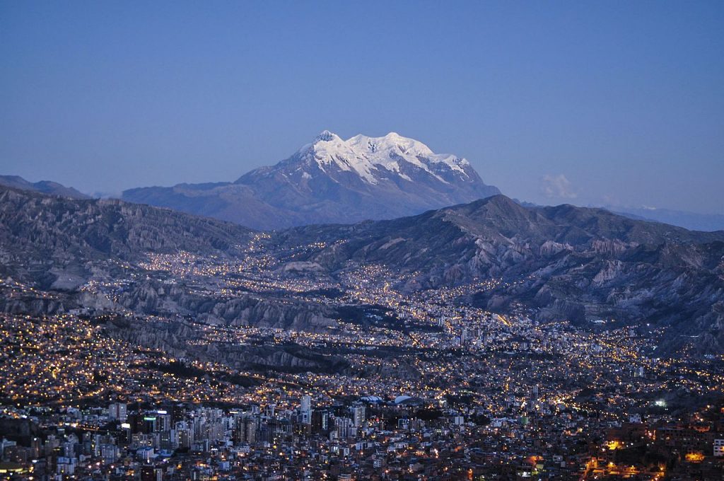 La Paz en Bolivie, capitale à la plus haute altitude du monde. Une pause et savourez une bière la Paz Blonde.